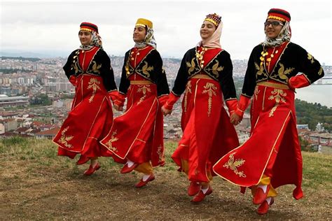 istanbul un meşhur geleneksel giysileri